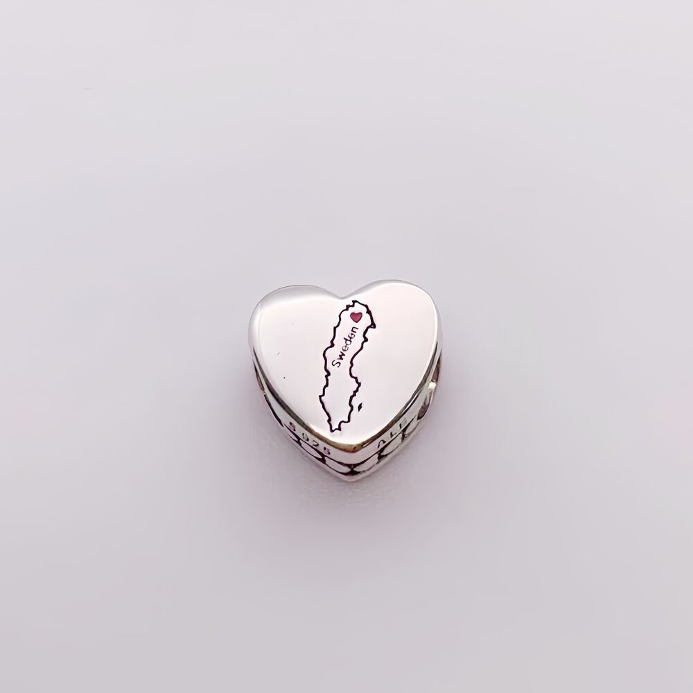 Pandora Sweden Map I Love Sweden Exclusive Heart Charm